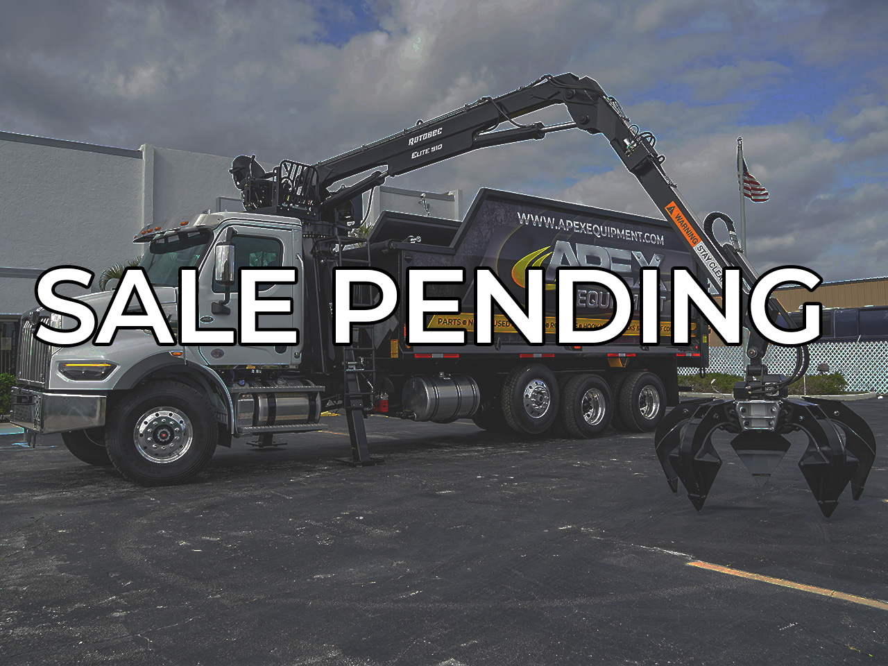 2026 FREIGHTLINER 114SD - image 1 of 6