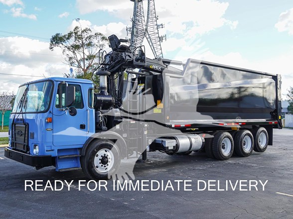 2014 XPEDITOR AUTOCAR - image 2 of 6