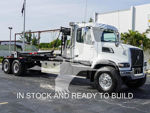 2025 VHD64F400 VOLVO - image 2 of 6