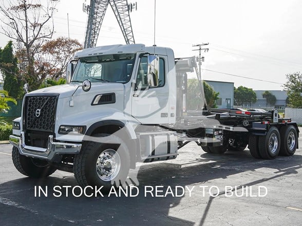 2025 VHD64F400 VOLVO - image 3 of 6