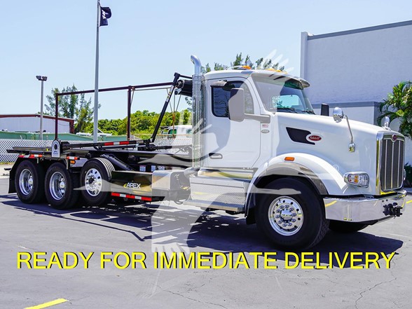 2025 567 PETERBILT - image 1 of 6