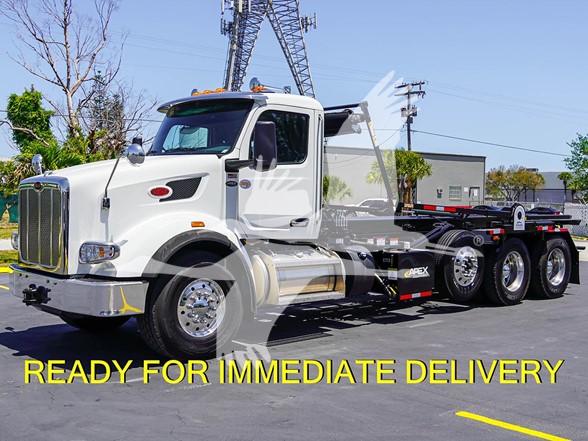 2025 567 PETERBILT - image 2 of 6