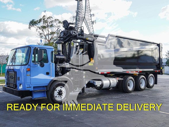 2014 XPEDITOR AUTOCAR - image 2 of 6