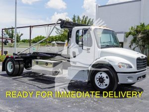 2025 FREIGHTLINER BUSINESS CLASS M2 106 PLUS 9051936361