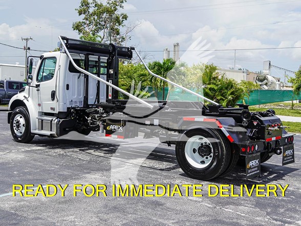 2025 BUSINESS CLASS M2 106 PLUS FREIGHTLINER - image 6 of 6