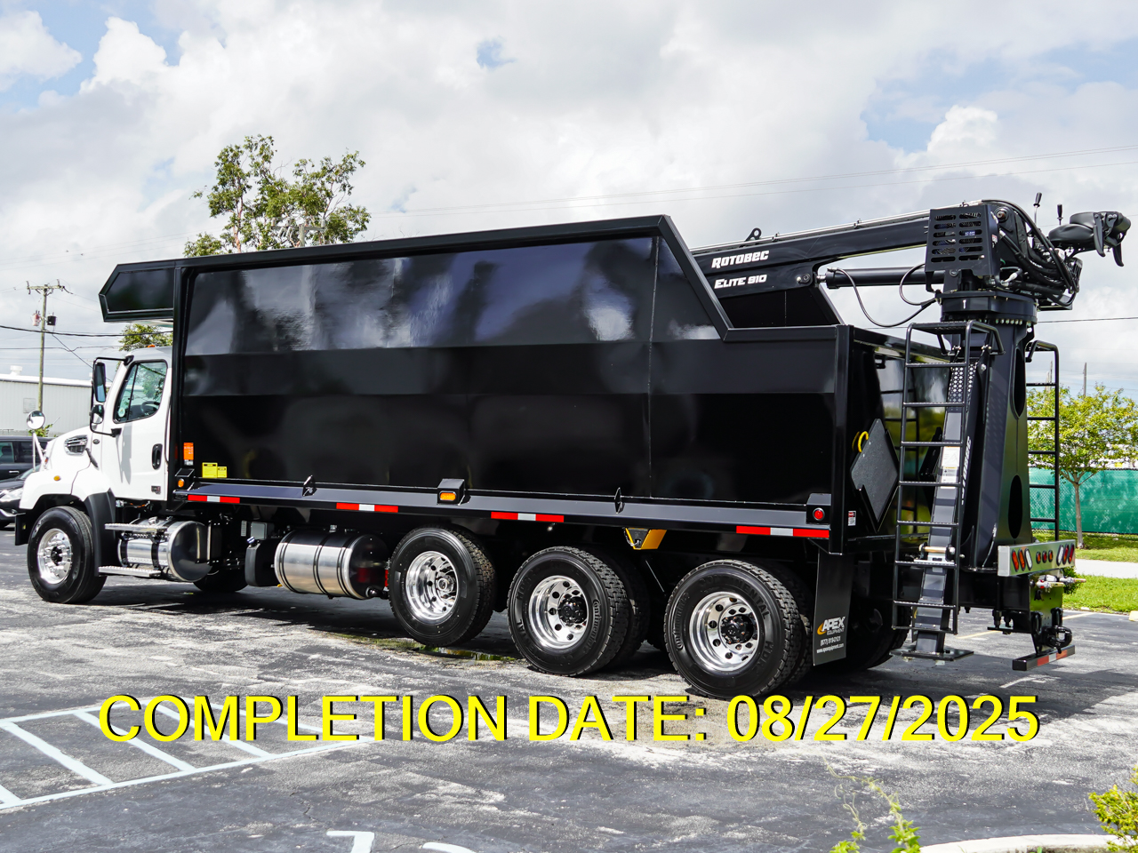 2026 FREIGHTLINER 114SD - image 5 of 6