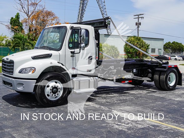 2025 BUSINESS CLASS M2 106 PLUS FREIGHTLINER - image 2 of 6