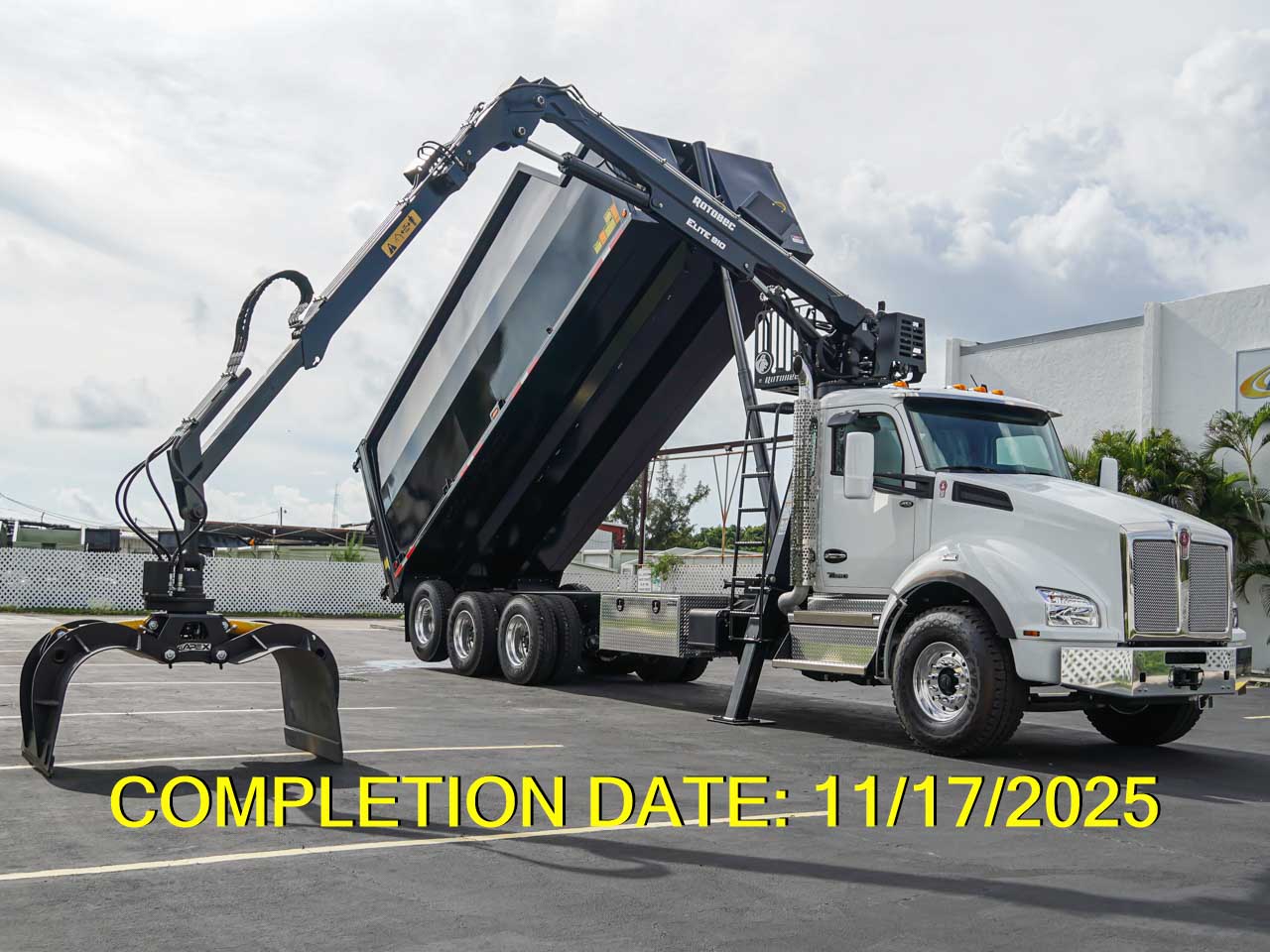 KENWORTH T880 DUMP BODY GRAPPLE TRUCK KENWORTH T880 DUMP BODY GRAPPLE TRUCK - image 1 of 6