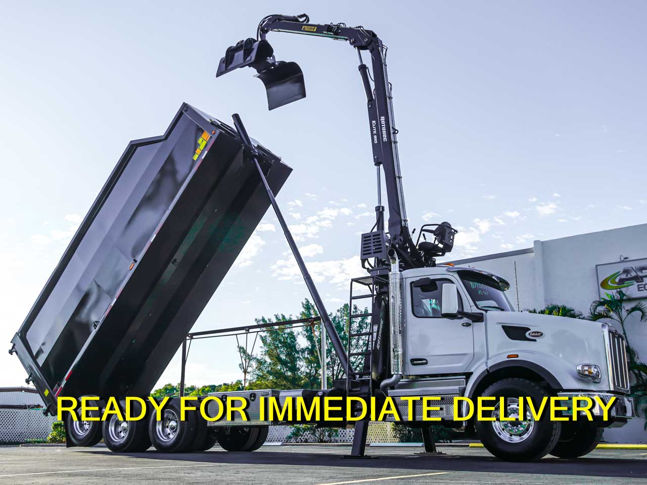 2026 PETERBILT 567 GRAPPLE TRUCK FOR SALE - image 1 of 6