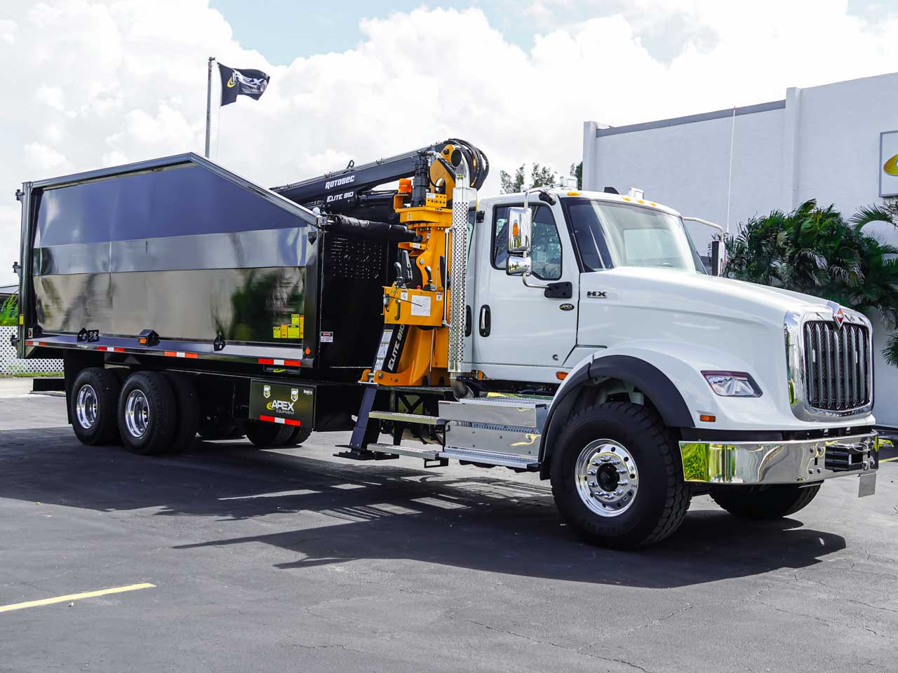 2026 INTERNATIONAL HX GRAPPLE TRUCK FOR SALE 2026 INTERNATIONAL HX GRAPPLE TRUCK FOR SALE - image 2 of 6