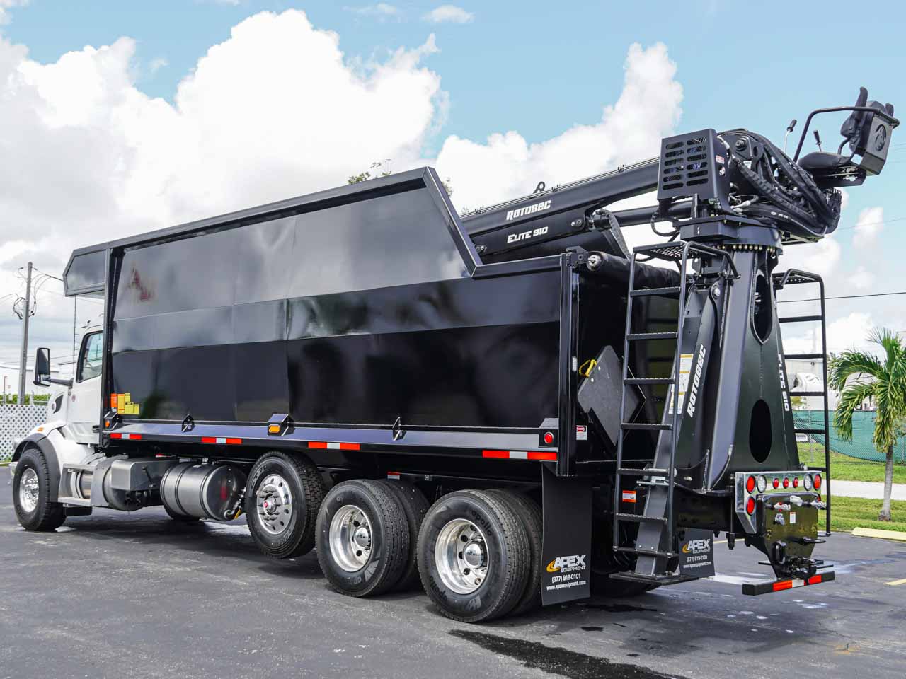 2026 PETERBILT 567 GRAPPLE TRUCK FOR SALE 2026 PETERBILT 567 GRAPPLE TRUCK FOR SALE - image 4 of 6