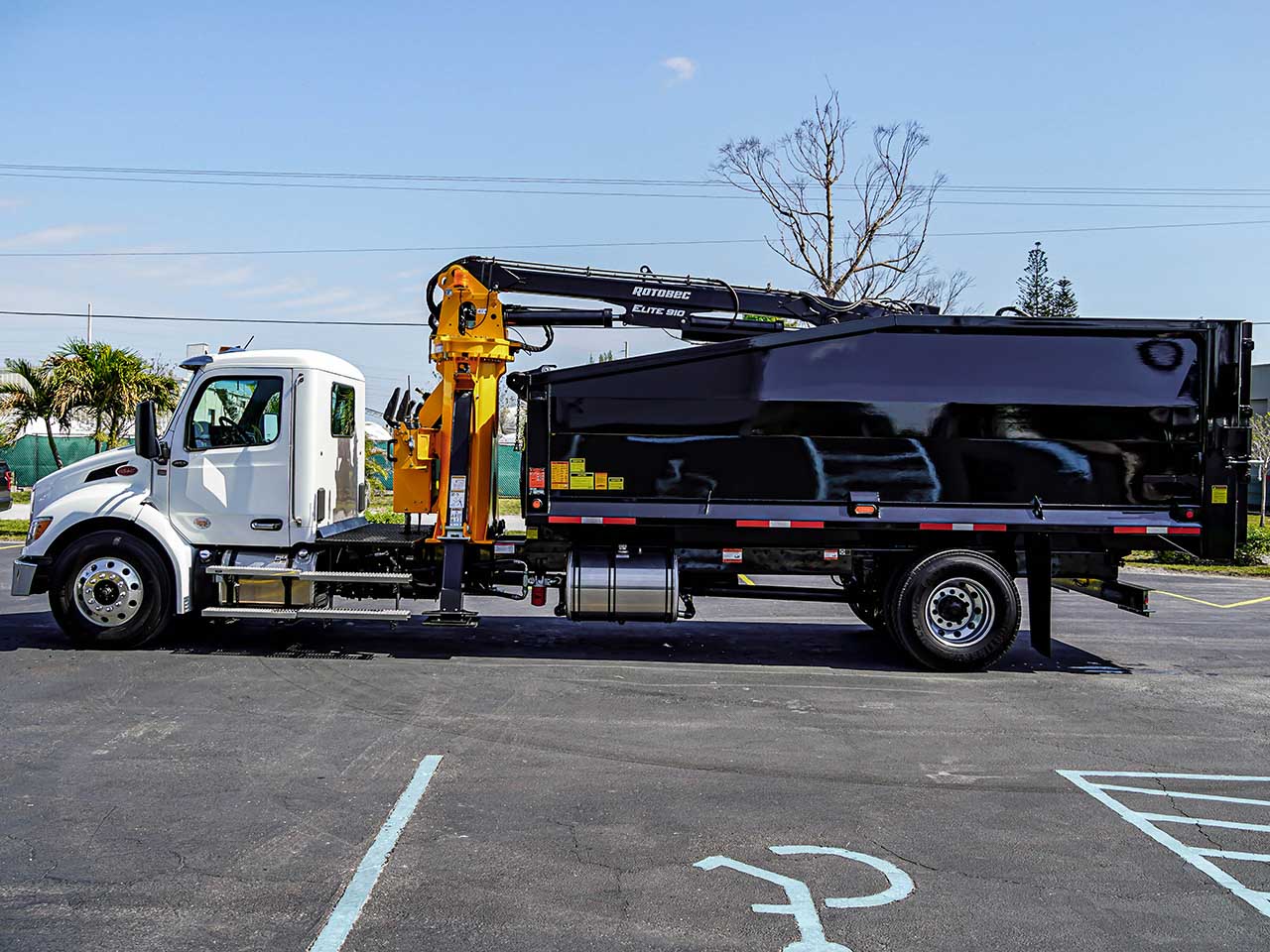 2026 537 PETERBILT ROTOBEC GRAPPLE LOADER TRUCK FOR SALE 2026 537 PETERBILT ROTOBEC GRAPPLE LOADER TRUCK FOR SALE - image 5 of 6