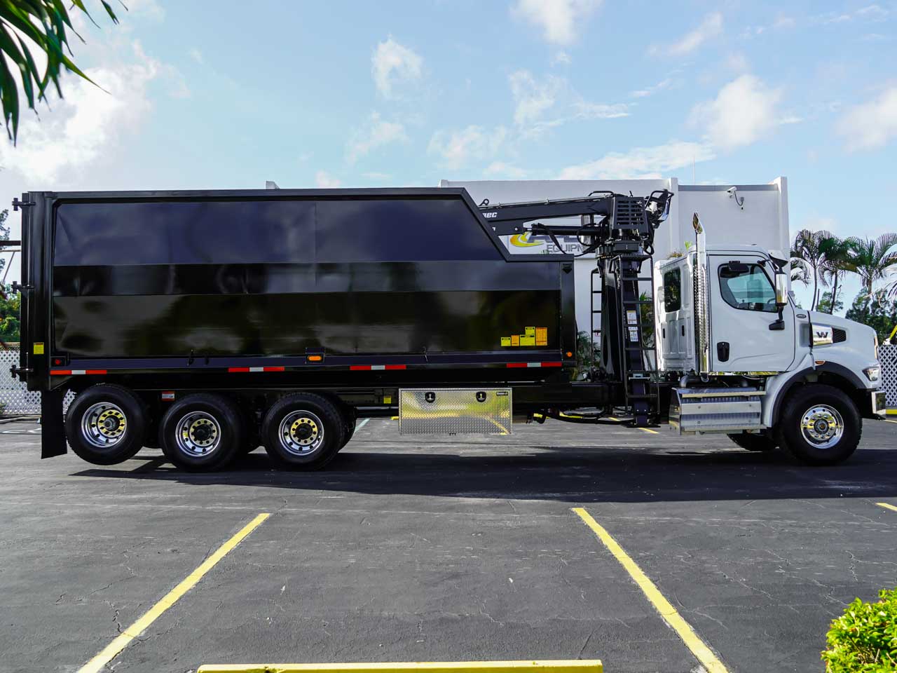 2026 47X WESTERN STAR GRAPPLE TRUCK FOR SALE - image 6 of 6