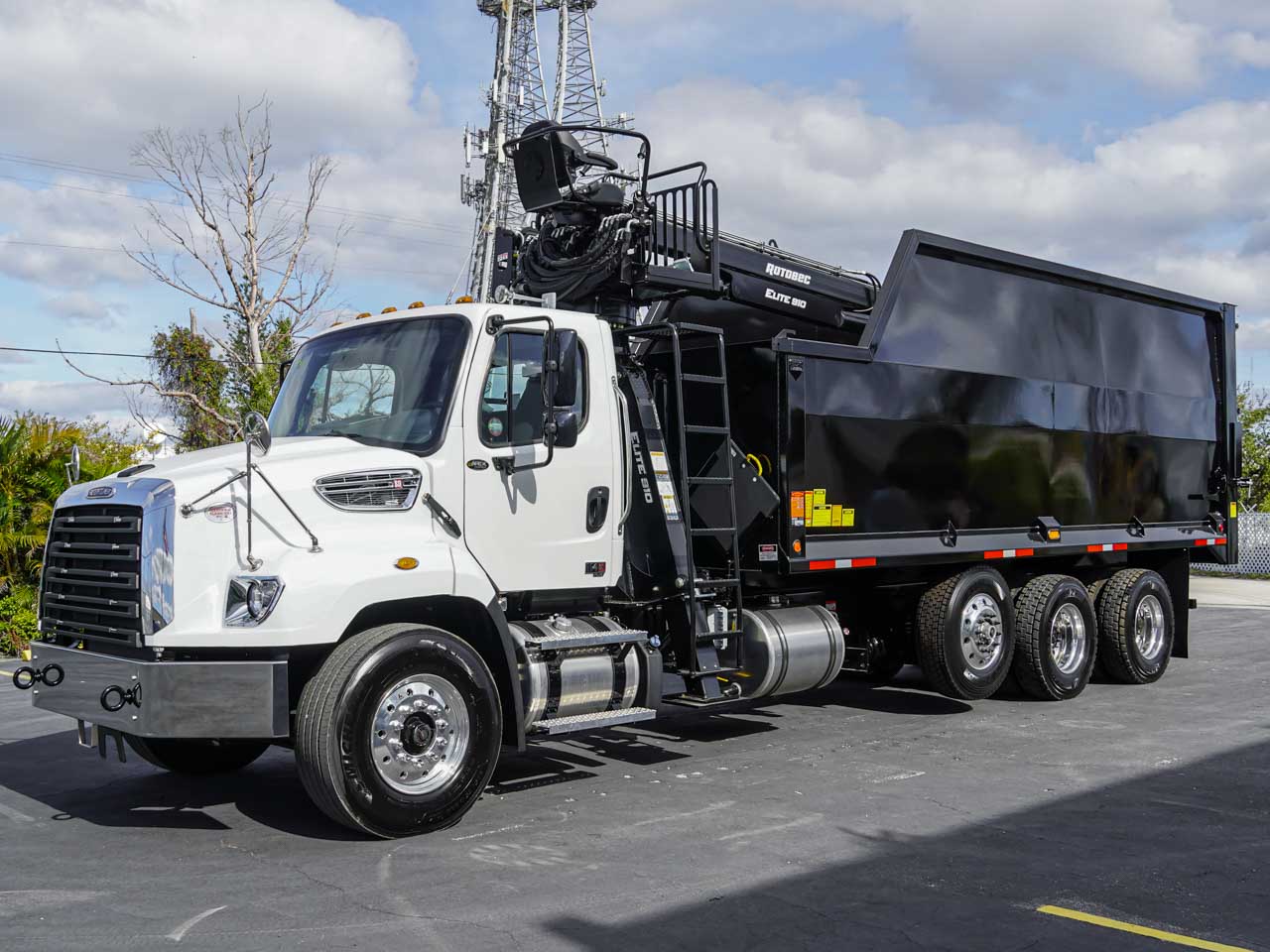 2026 FREIGHTLINER 114SD GRAPPLE TRUCK 2026 FREIGHTLINER 114SD GRAPPLE TRUCK - image 3 of 6