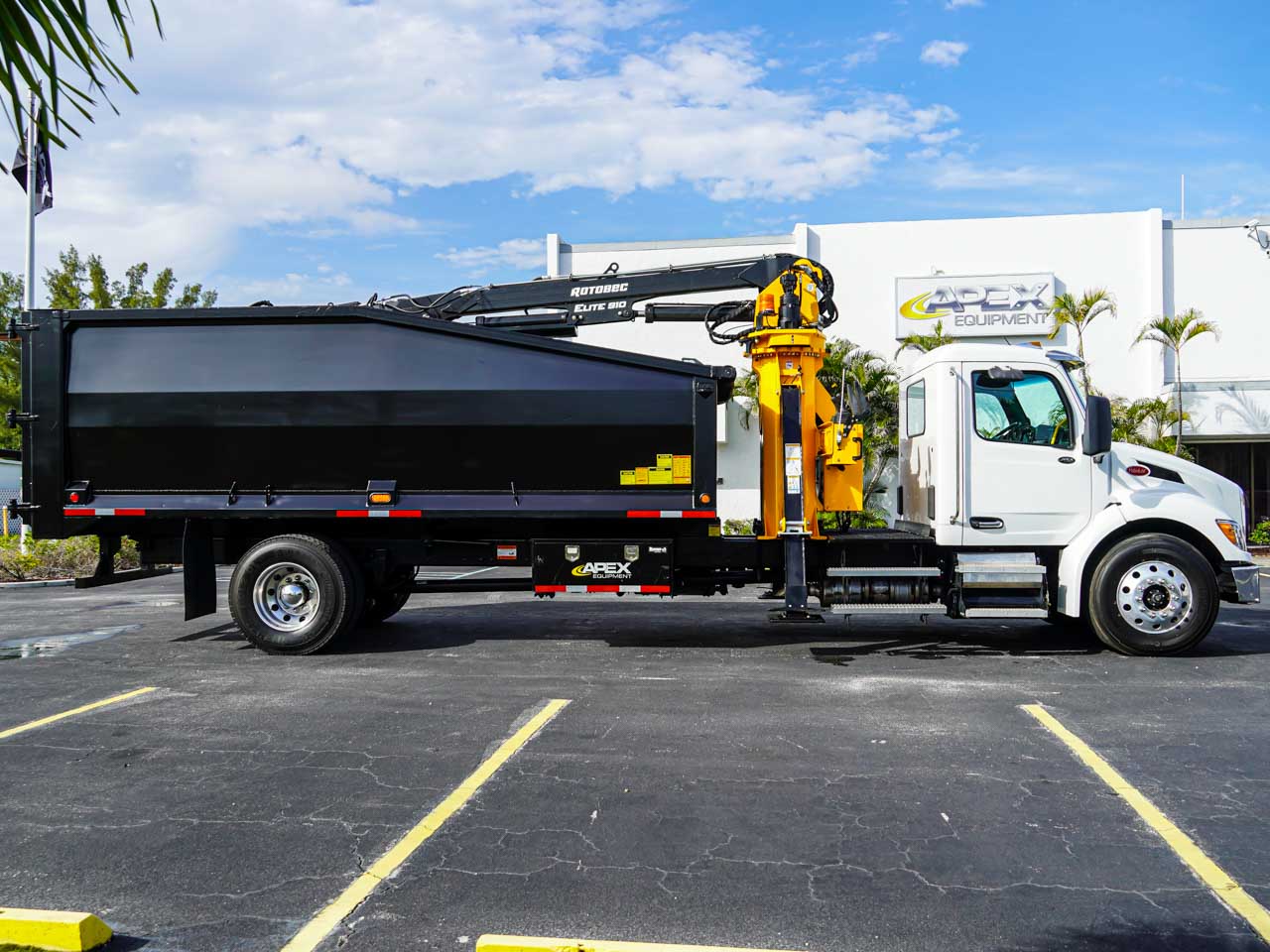 2026 537 PETERBILT ROTOBEC GRAPPLE LOADER TRUCK FOR SALE 2026 537 PETERBILT ROTOBEC GRAPPLE LOADER TRUCK FOR SALE - image 4 of 6