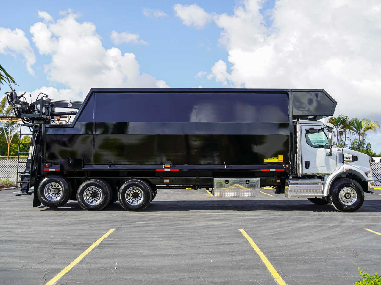 2026 47X WESTERN STAR GRAPPLE TRUCK FOR SALE - image 6 of 6