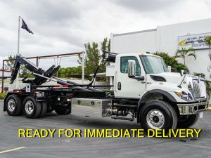 International Hooklift Truck for Sale
