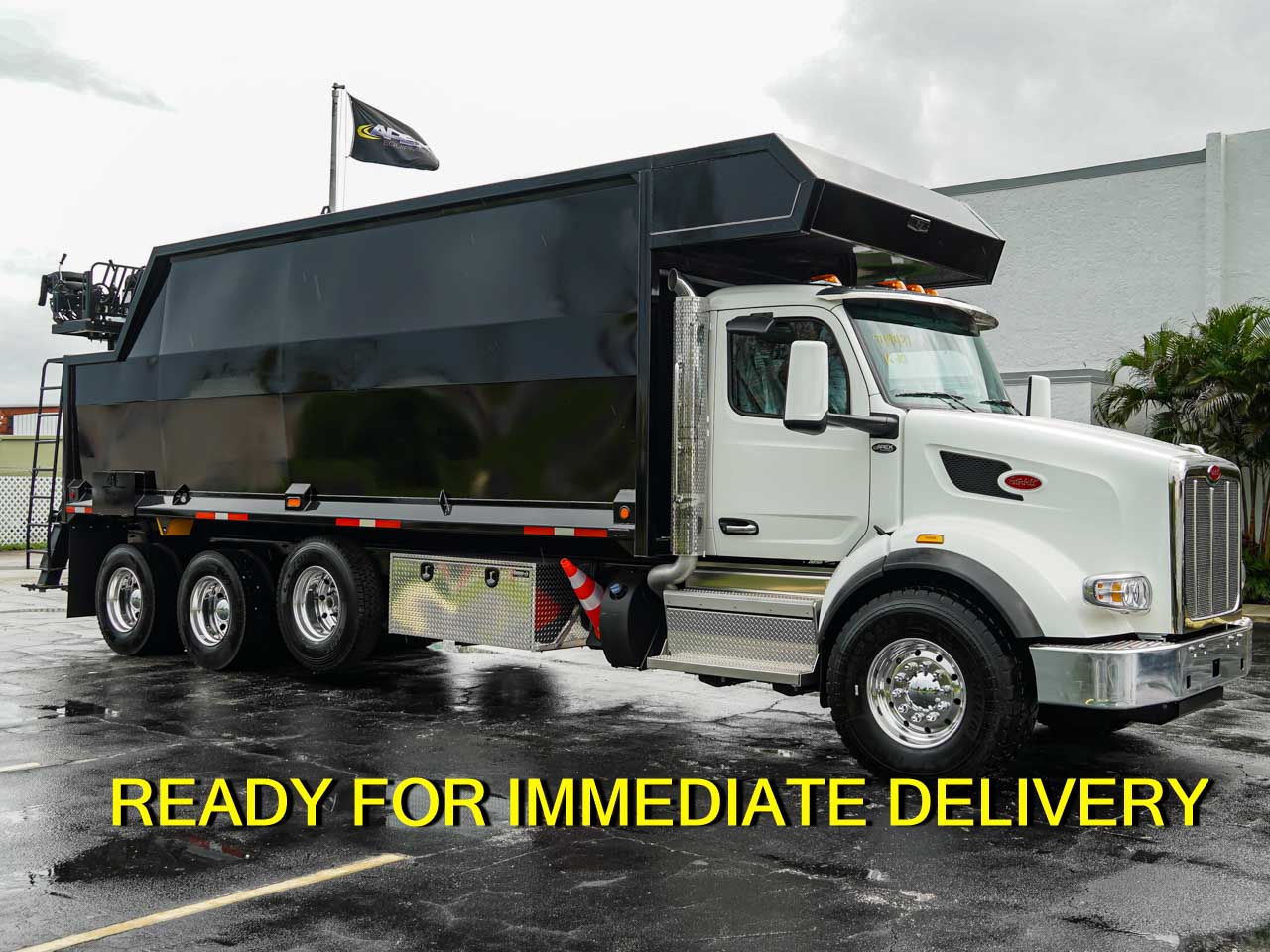 2025 Peterbilt - image 2