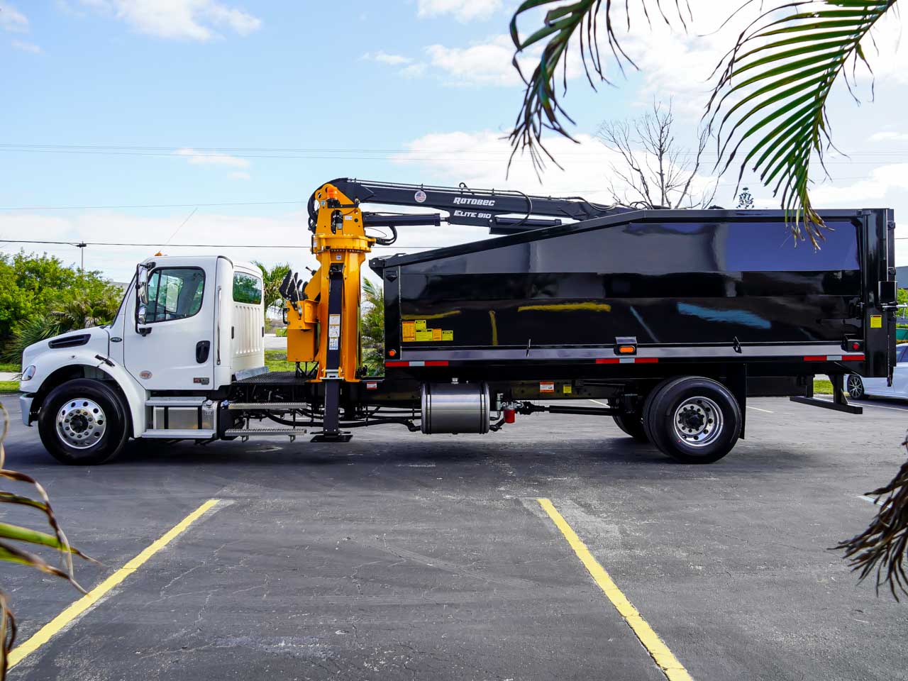 2027 FREIGHTLINER M2 ROTOBEC GRAPPLE TRUCK - image 6 of 6