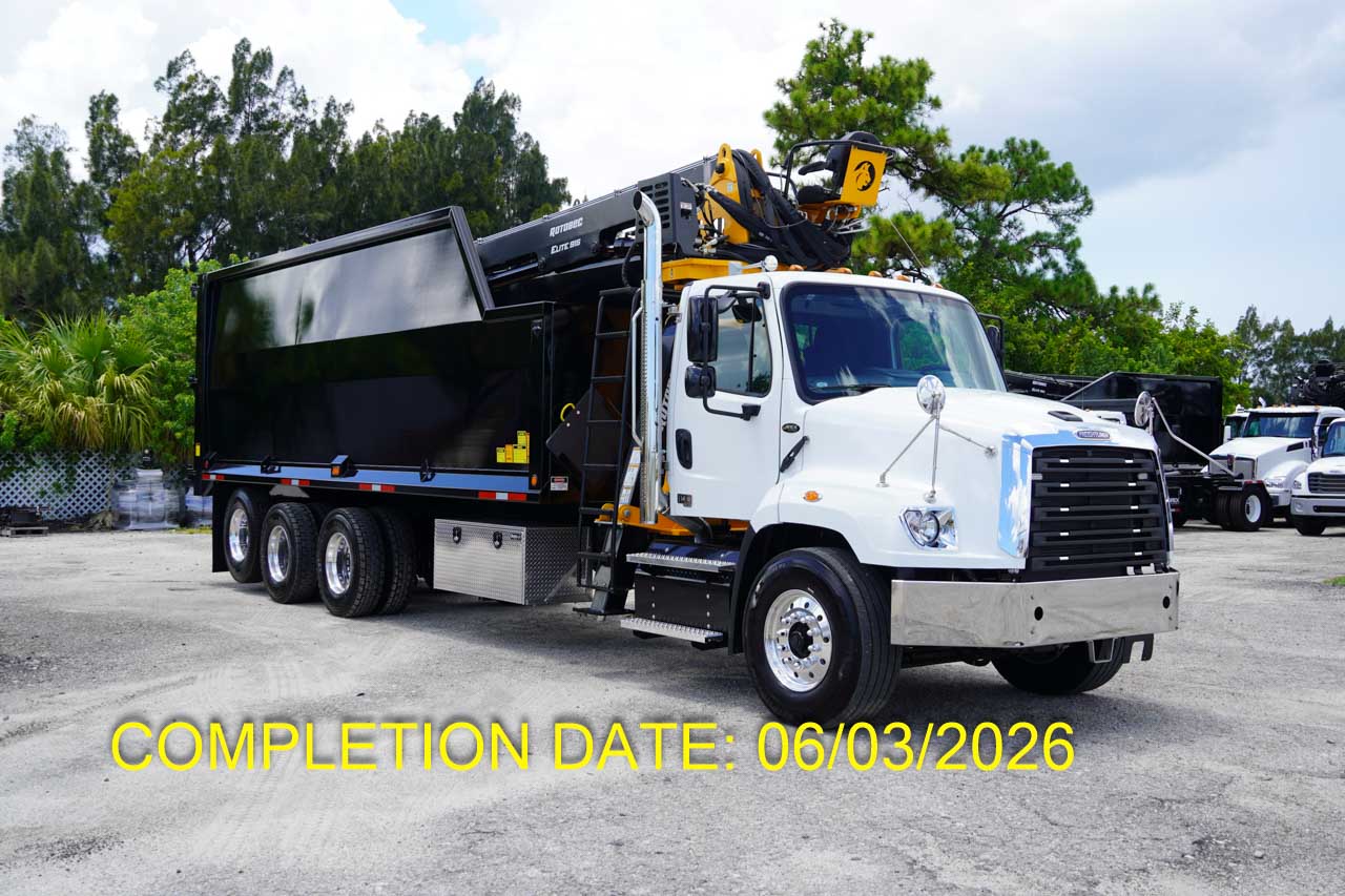 2027 FREIGHTLINER 114SD GRAPPLE TRUCK - image 1 of 2