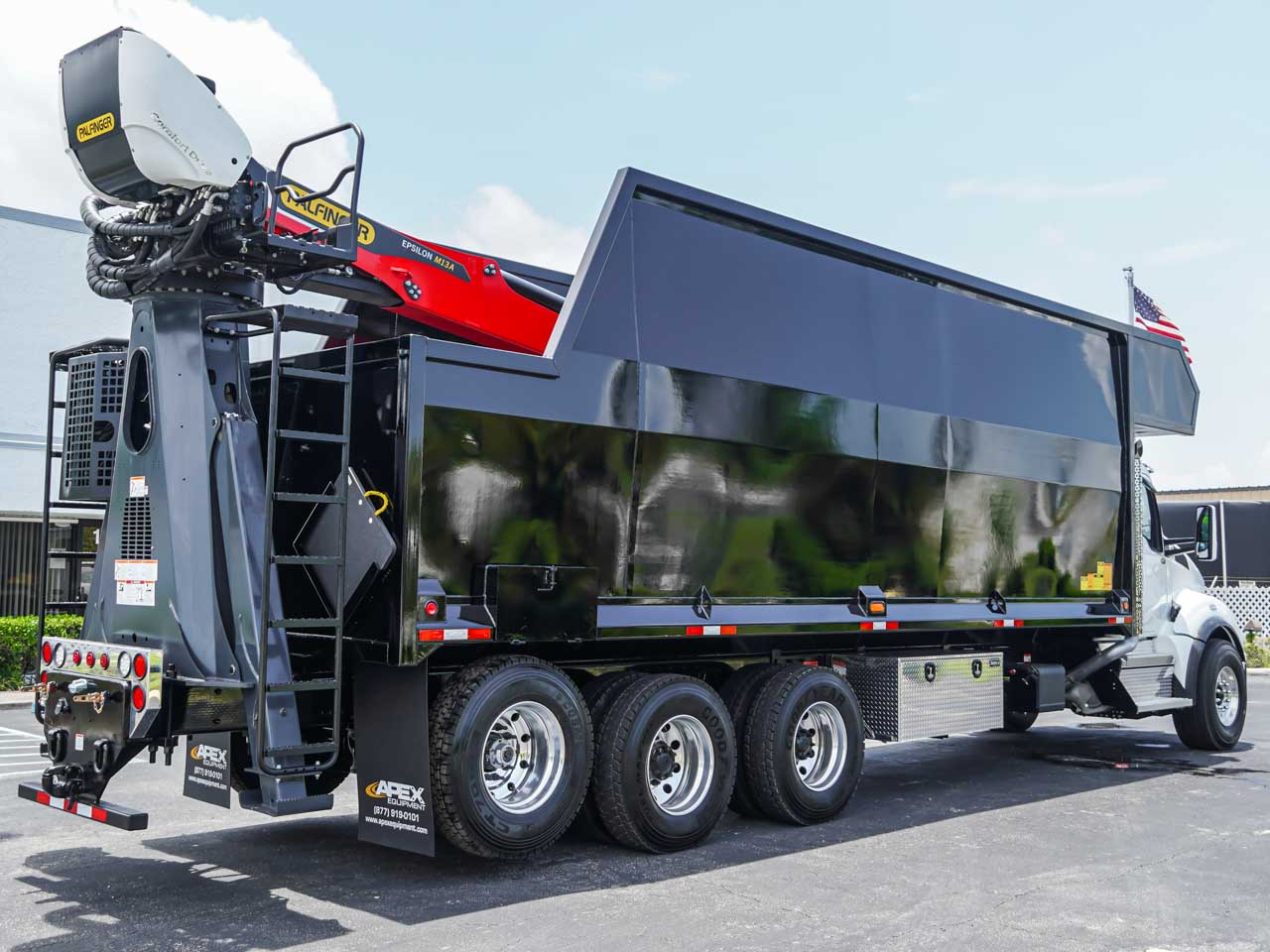2027 KENWORTH T880 PALFINGER GRAPPLE TRUCK 2027 KENWORTH T880 PALFINGER GRAPPLE TRUCK - image 3 of 6