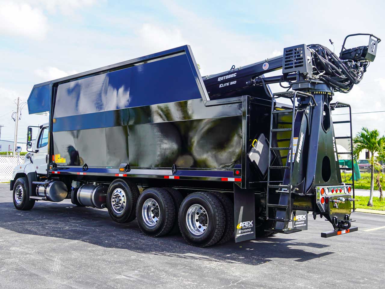 2027 FREIGHTLINER 114SD GRAPPLE TRUCK 2027 FREIGHTLINER 114SD GRAPPLE TRUCK - image 4 of 6