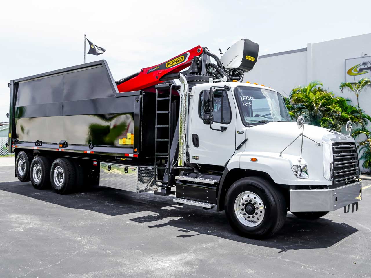 2026 Freightliner 114SD