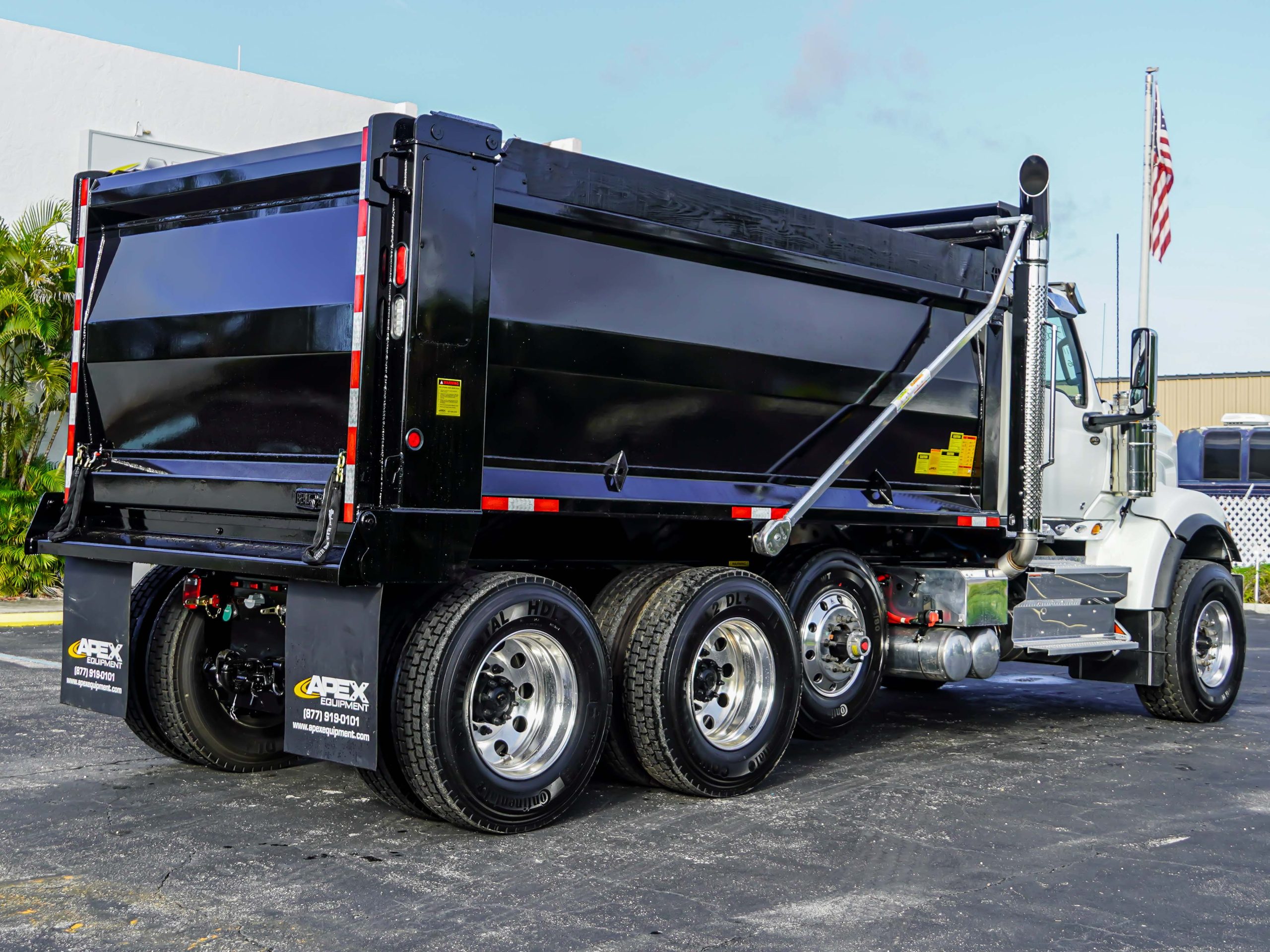 2026 INTERNATIONAL HX520 DUMP TRUCK FOR SALE 2026 INTERNATIONAL HX520 DUMP TRUCK FOR SALE - image 3 of 6
