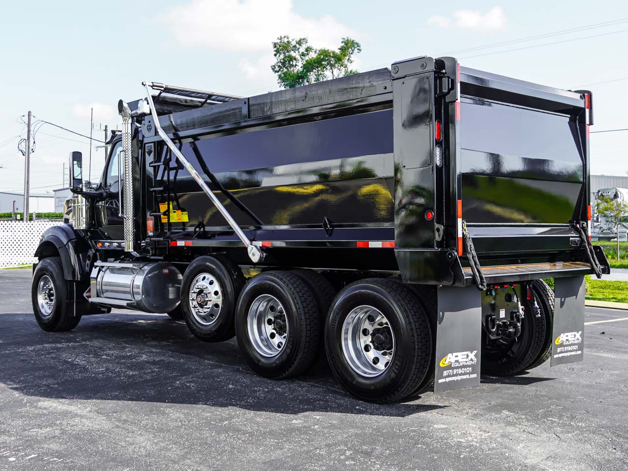 2026 INTERNATIONAL HX520 DUMP TRUCK FOR SALE 2026 INTERNATIONAL HX520 DUMP TRUCK FOR SALE - image 4 of 4