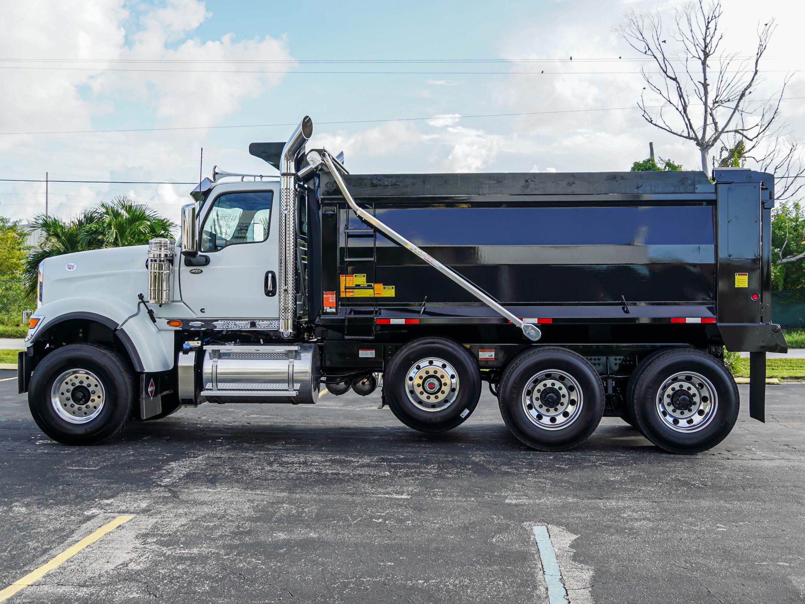 2026 INTERNATIONAL HX520 DUMP TRUCK FOR SALE 2026 INTERNATIONAL HX520 DUMP TRUCK FOR SALE - image 6 of 6